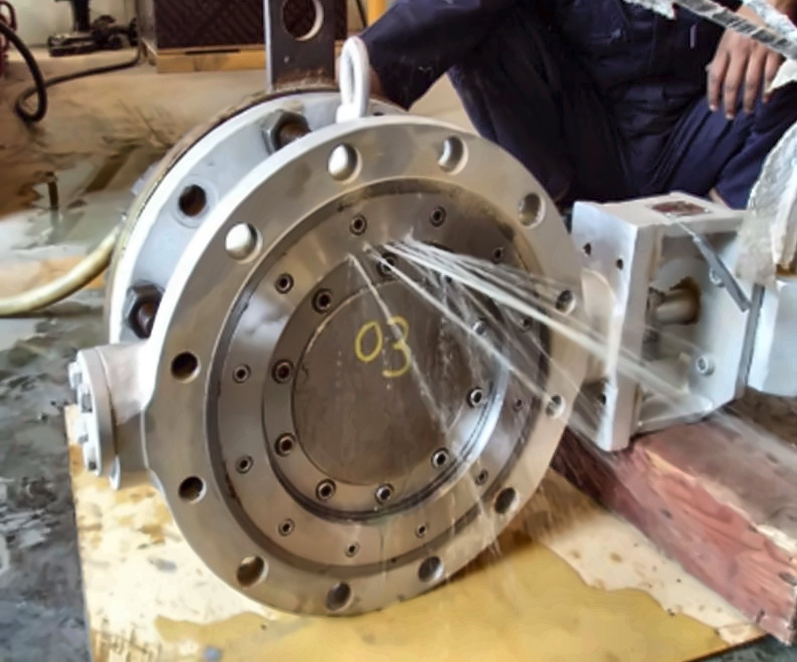 Seat test on a repaired butterfly valve